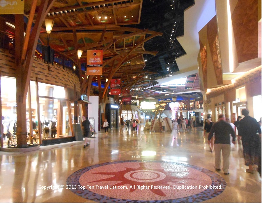 Shopping at the Mohegan Sun