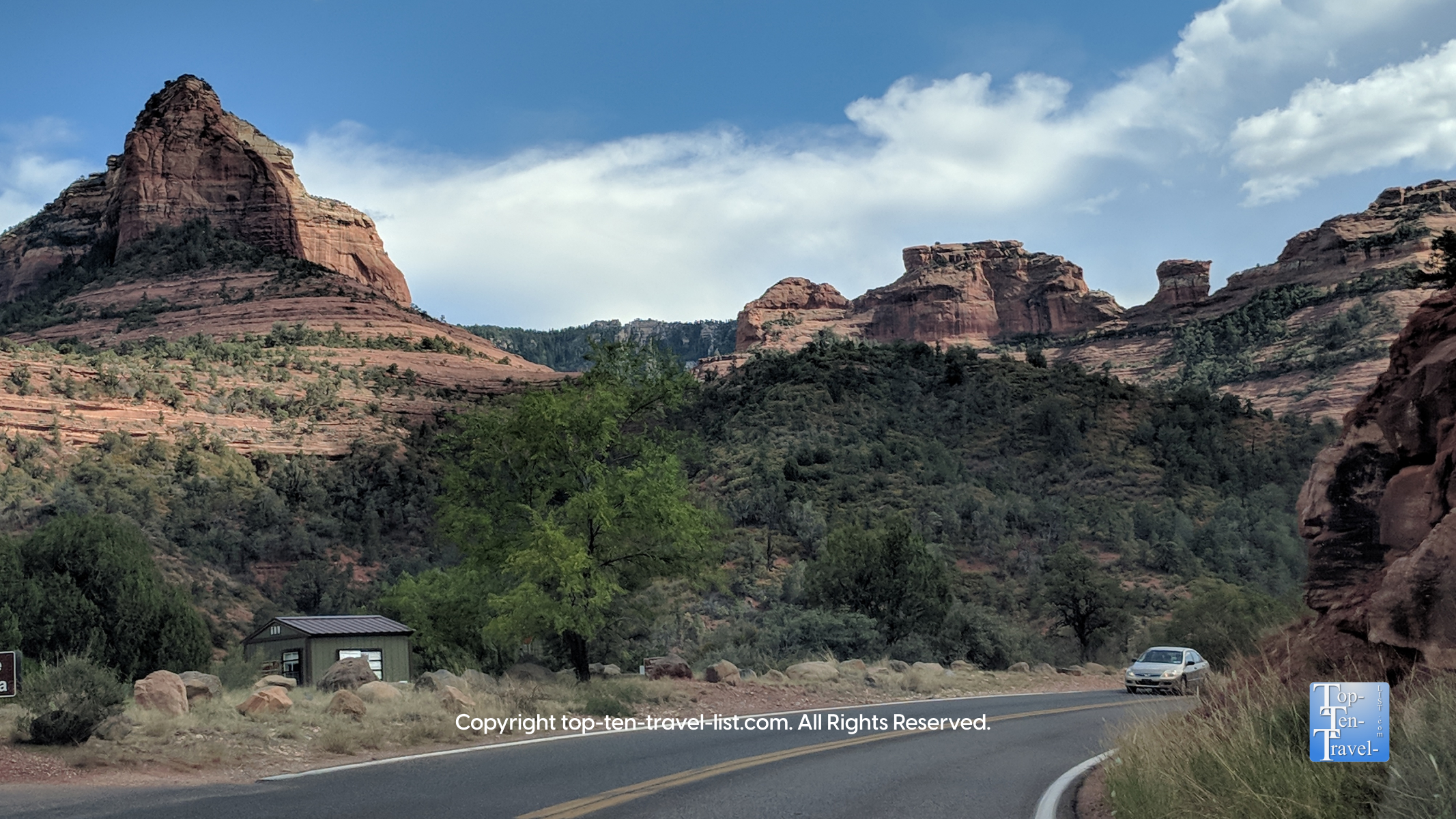 Oak Creek Canyon Drive: 14 Miles of Beauty Between Flagstaff & Sedona
