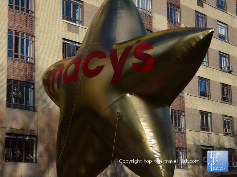 Giant Macy's' star balloon in the Thanksgiving Day Parade 