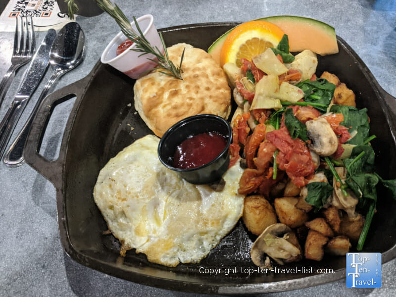 5 Best Breakfast Places Near Universal Studios Orlando