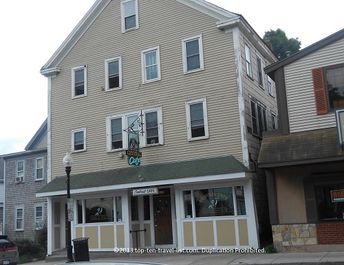 Central Cafe - Middleboro