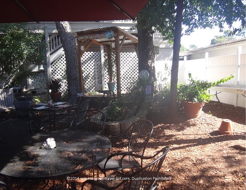A Low Country Backyard Restaurant - Hilton Head Island