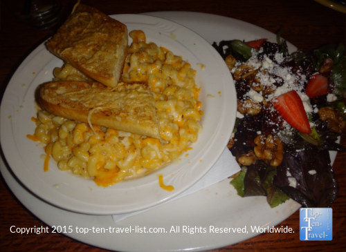 Charly's Pub and Grill - Flagstaff