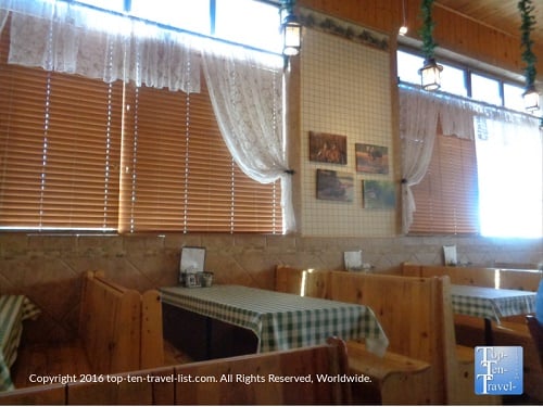Pine Country Restaurant - Williams