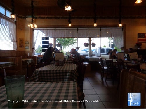 Pine Country Restaurant - Williams