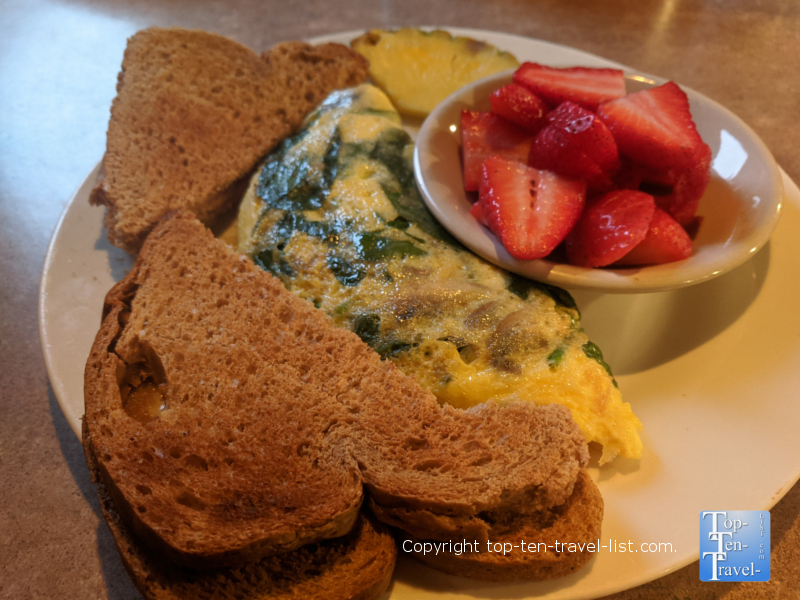 Lisa's Cafe - Madeira Beach