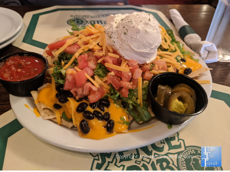 Six Pence Pub - Savannah