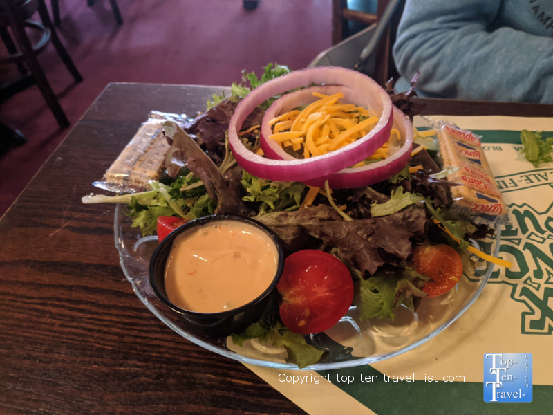 Six Pence Pub - Savannah