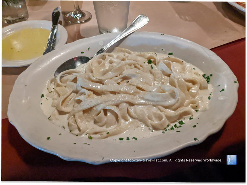 Rocco's Little Italy - Tinley Park
