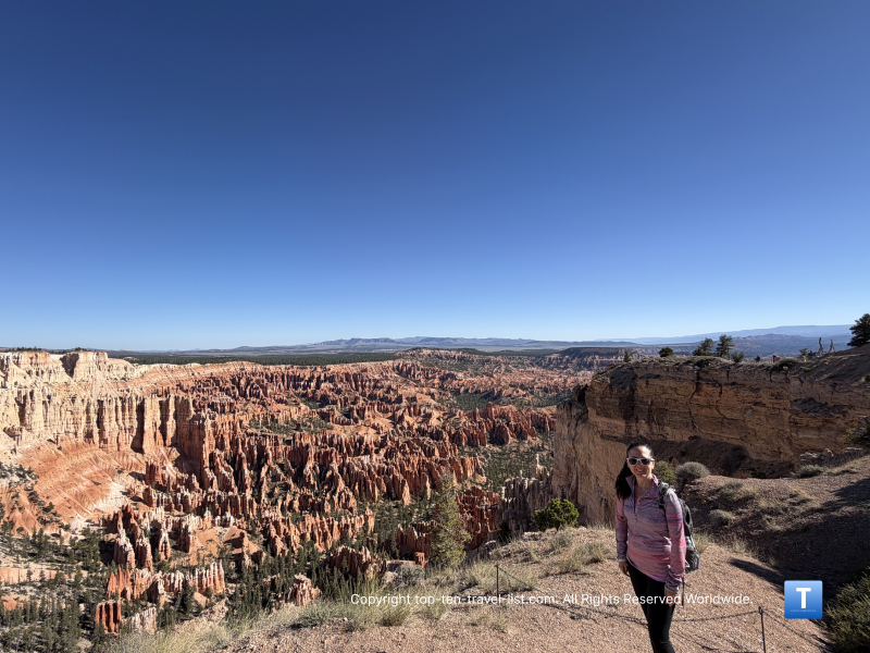 Bryce to Inspiration Point: A Short & Colorful Hoodoo Trek