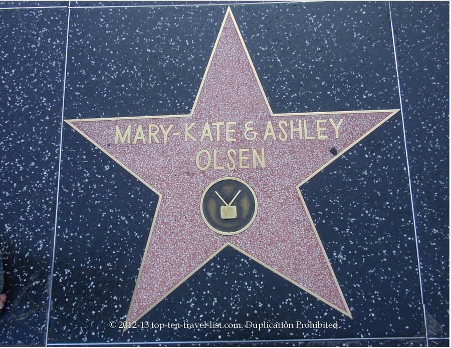 Mary Kate and Ashley Olsen star on Hollywood Walk of Fame