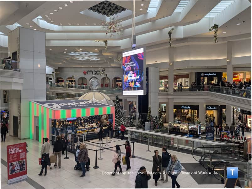 Woodfield Mall