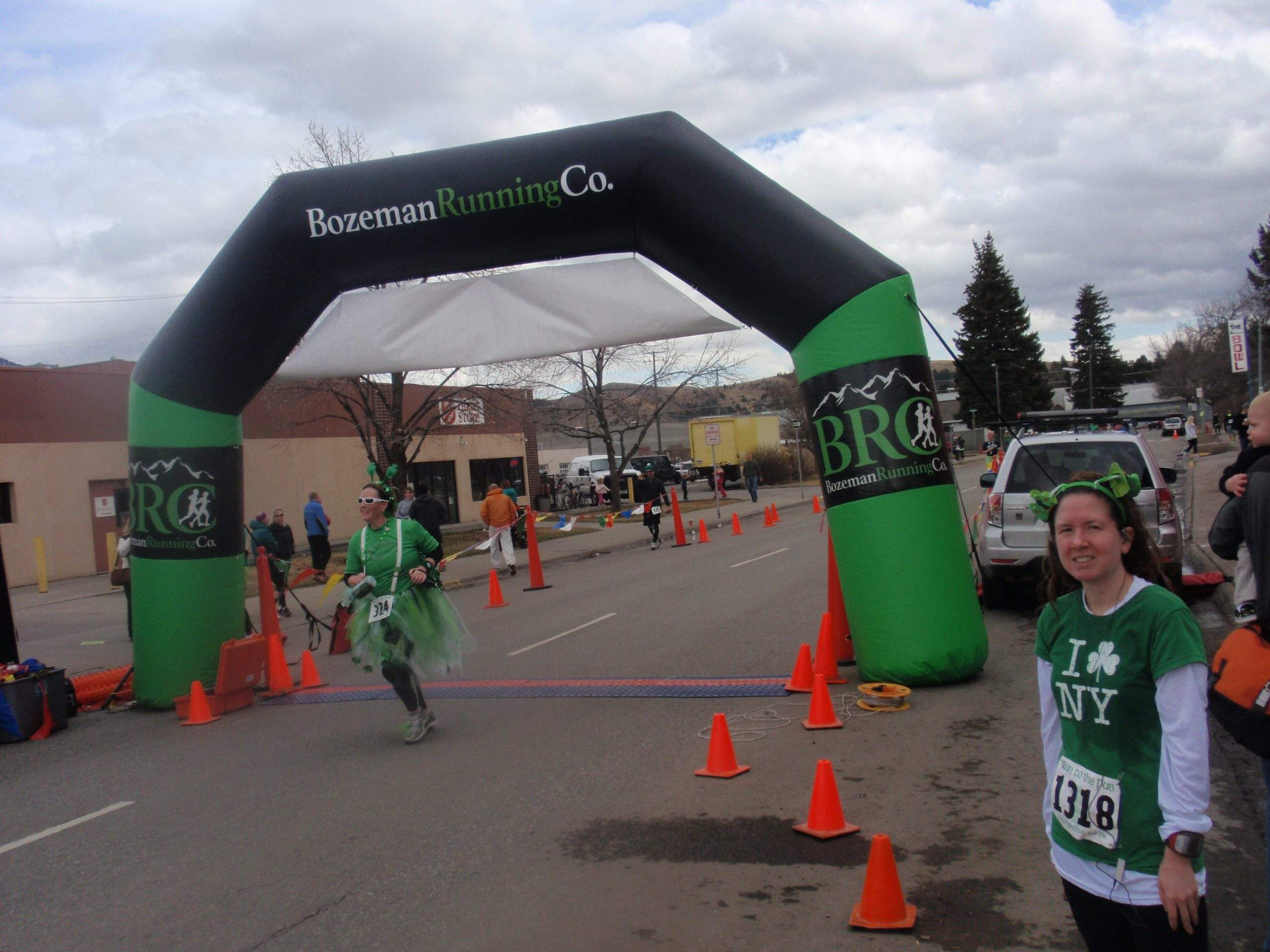 Bozeman Run to the Pub race photo opp
