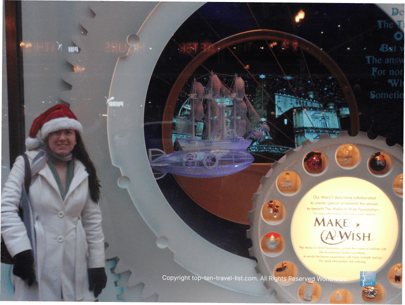 Macy holiday windows in Chicago