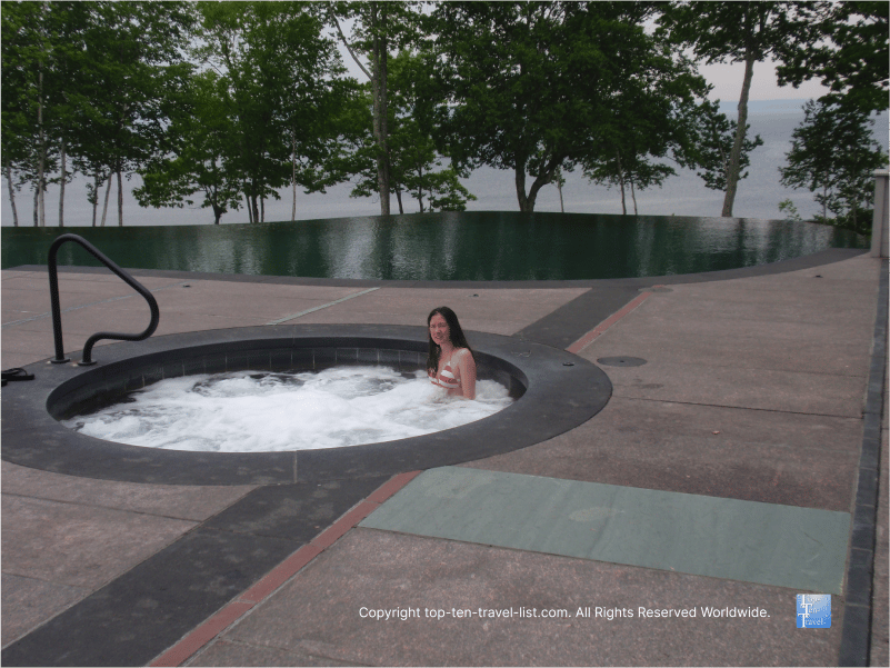 Hot tub at Inn at Ocean's Edge