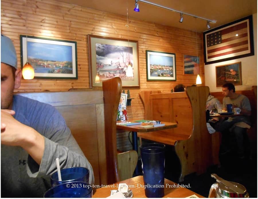 Cozy dining space at Persy's Place in Middleboro 