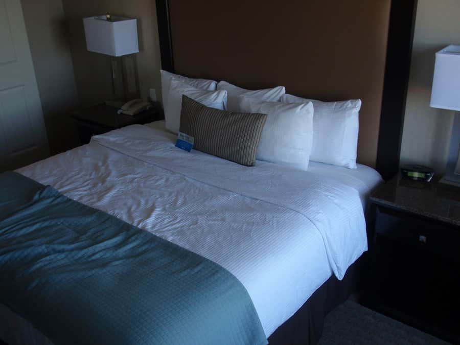 La Quinta Inn, Paso Robles, CA - hotel room
