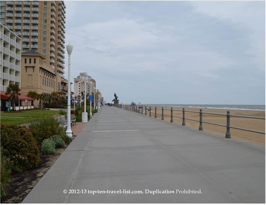 Virginia Beach boardwalk no crowds