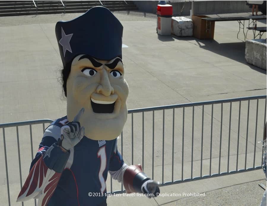 Patriots mascot at Finish at the 50 5k in Foxboro