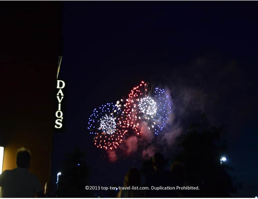 4th of July fireworks at Patriot Place Mall