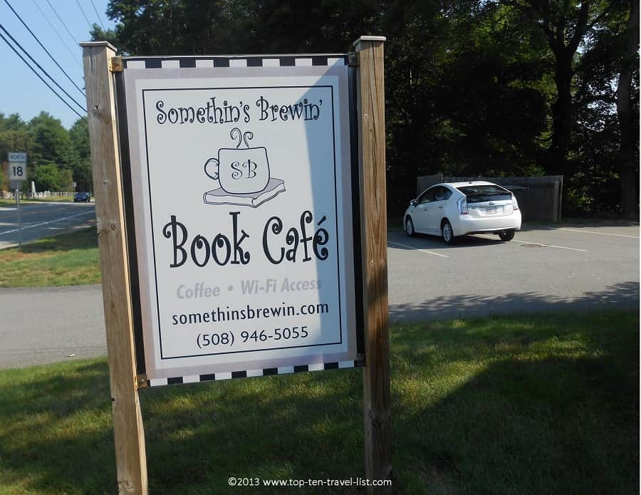 Somethin's Brewin' Book Cafe - Lakeville, MA