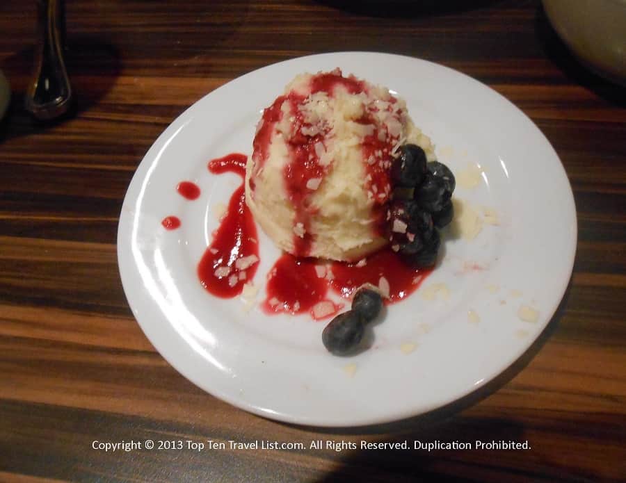 NY style cheesecake at Seasons Buffet in the Mohegan Sun