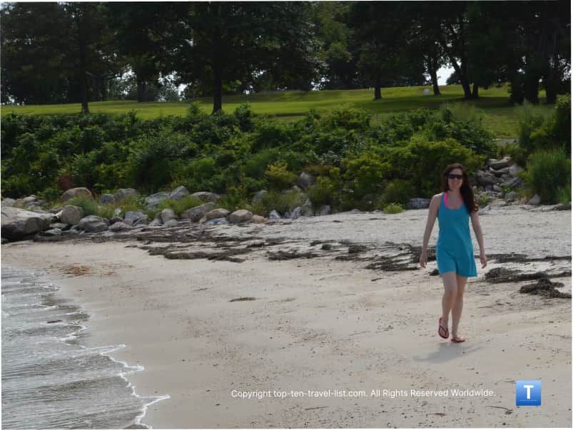 Rocky Neck Beach Stroll