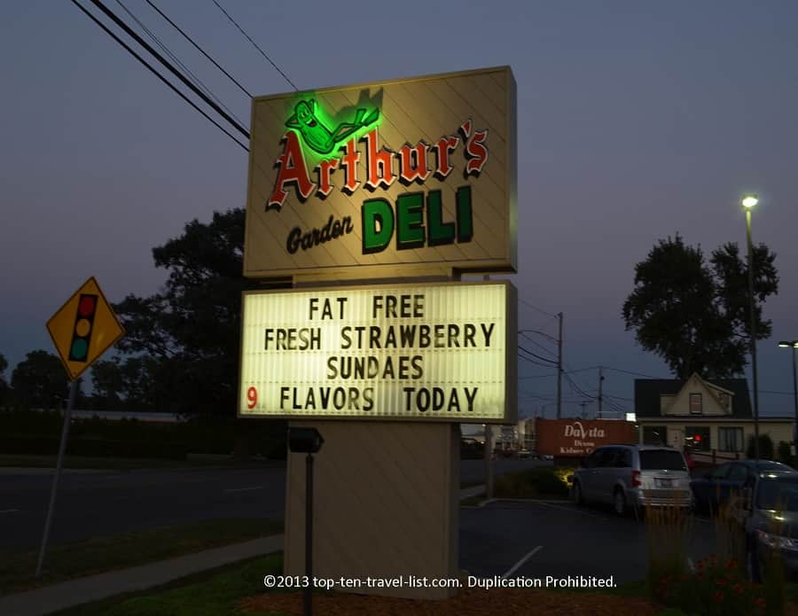 Arthur's Garden Deli sign
