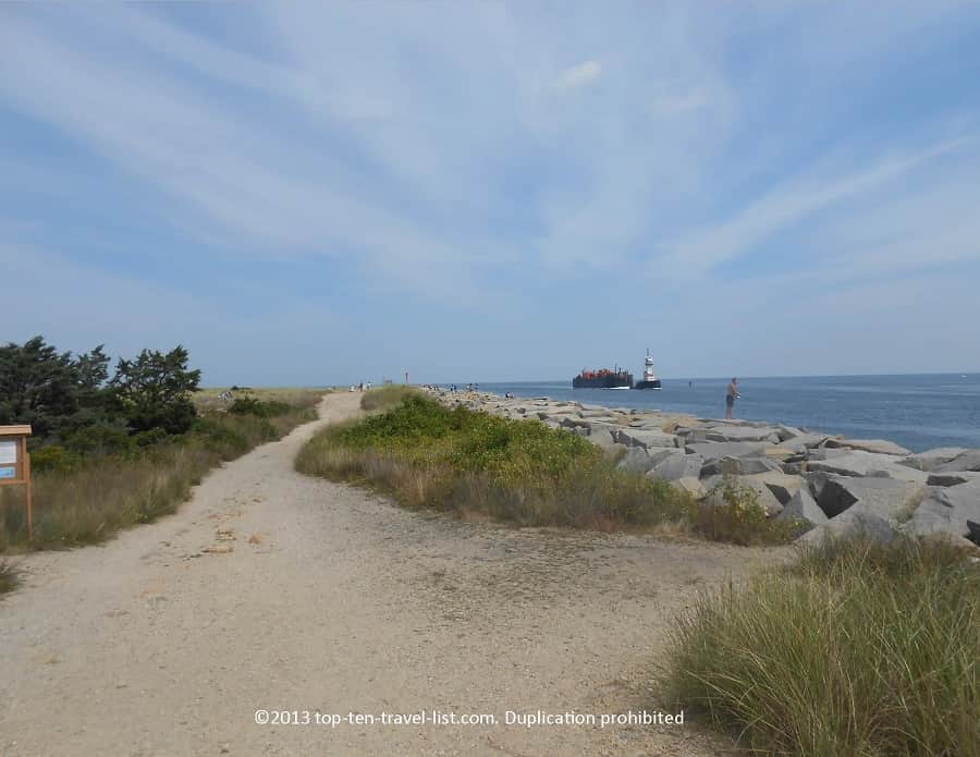 Tugboat on the Cape Cod canal