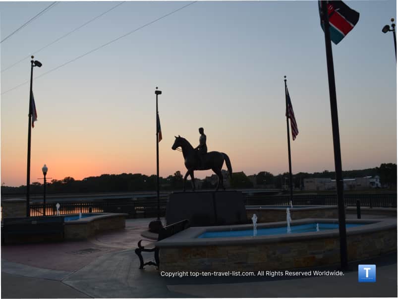 Reagan Statue Dixon riverfront