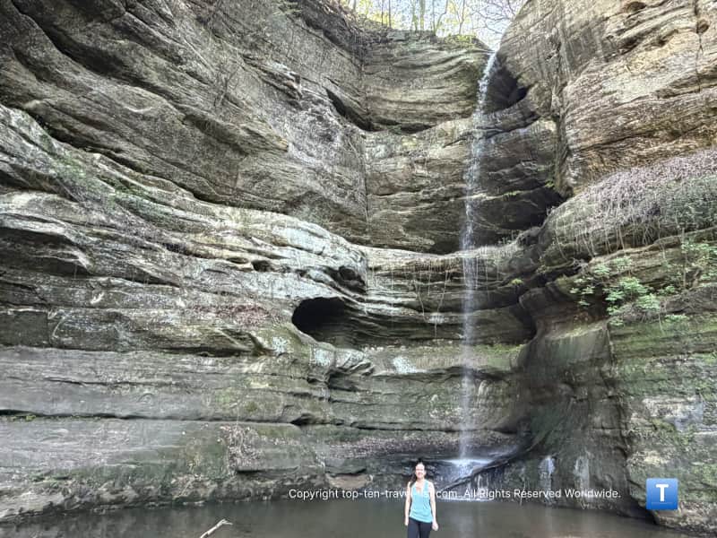 Starved Rock State Park Wildcat Canyon waterfall