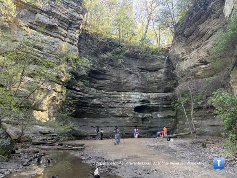 Views of Wildcat Canyon at Starved Rock State Park 