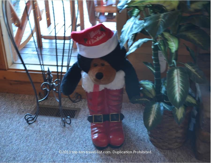 Black bear holiday decoration