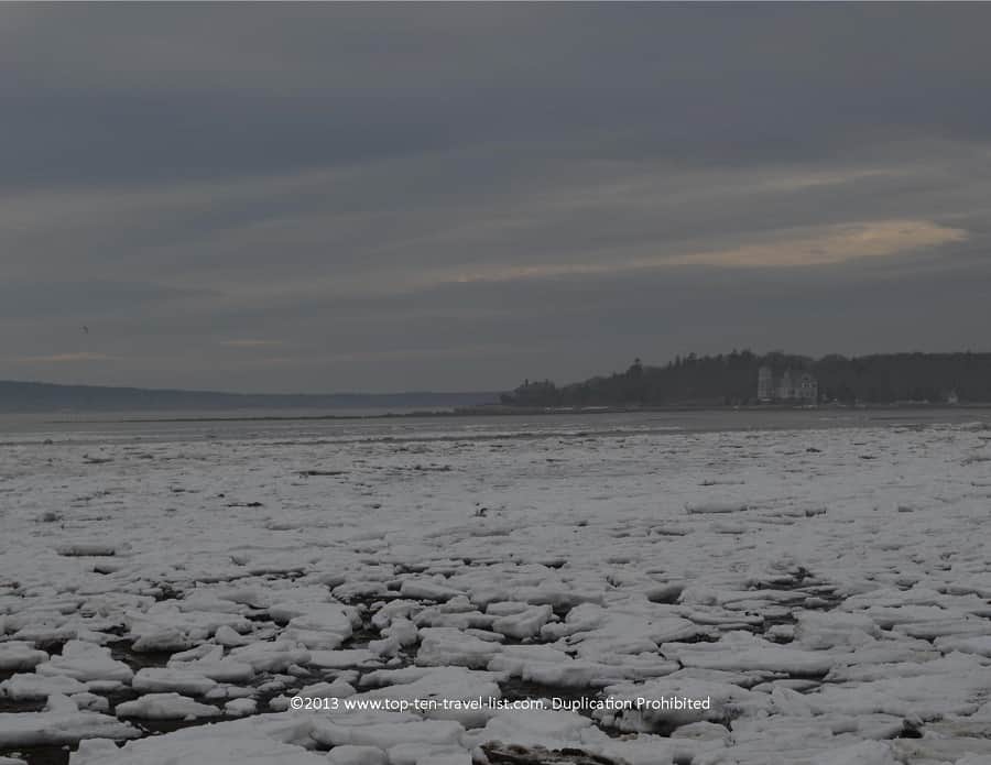 Icy winter views at Little Harbor Beach 