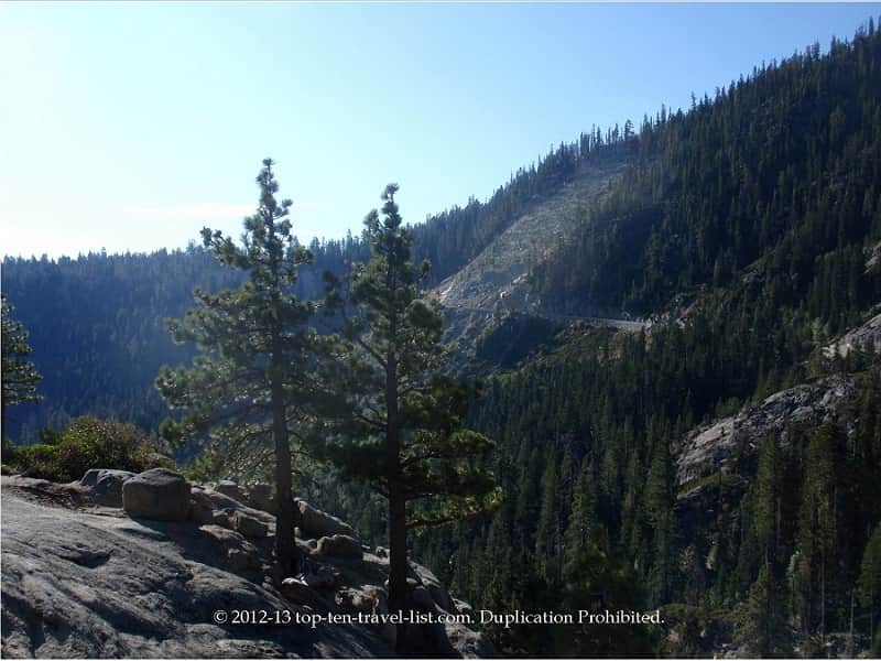 Scenery along Hwy 89 in Lake Tahoe