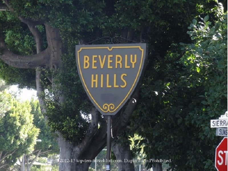 Beverly Hills sign at Sierra and Sunset 