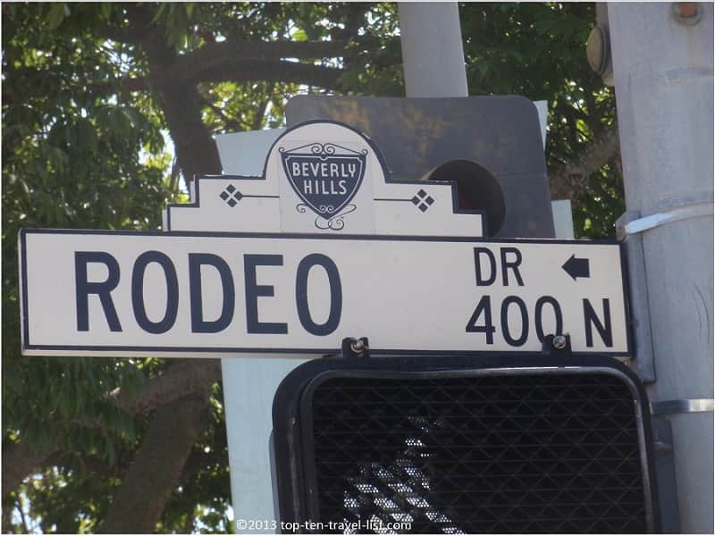 Rodeo Drive sign 
