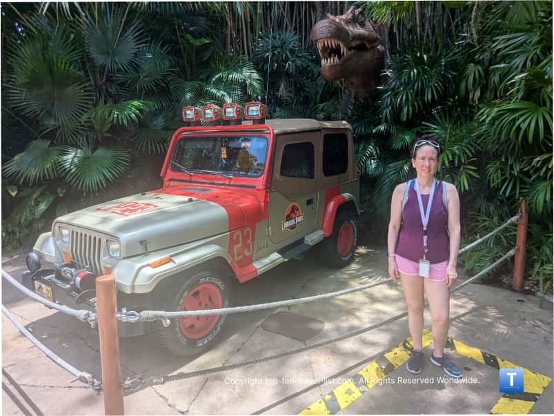 Jeep from Jurassic Park at Islands of Adventure
