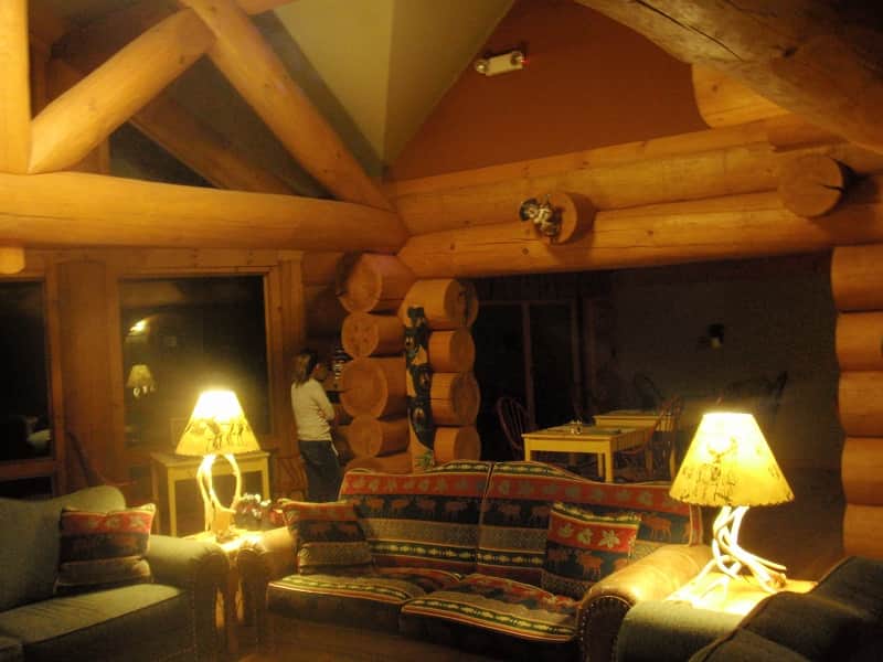 Cozy lobby of Bear Mountain Lodge in New Hampshire