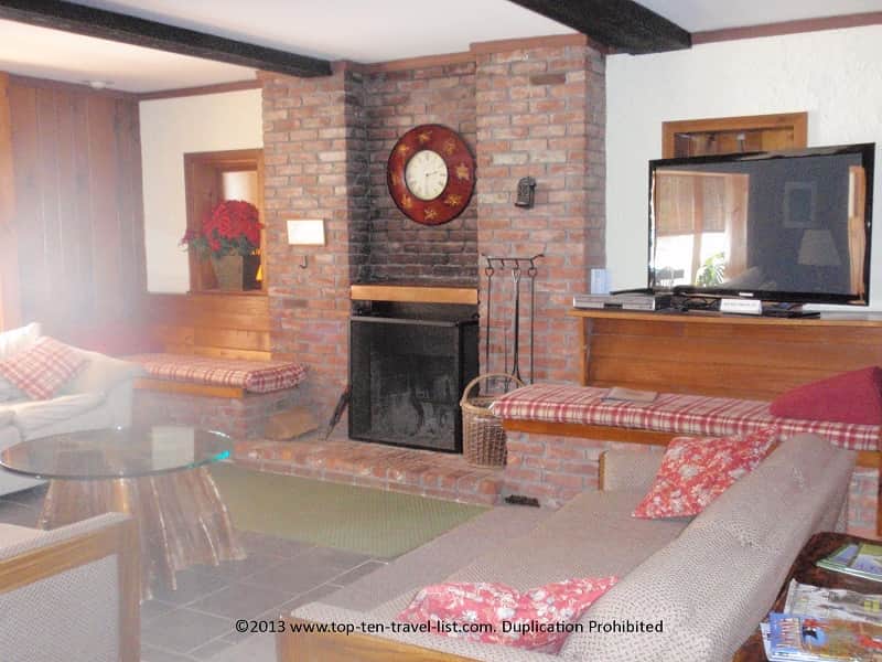 Living room of the Kitzhoff Inn - West Dover, Vermont