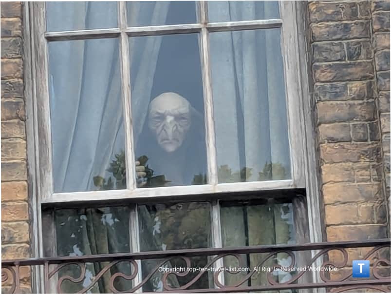 Kreacher at 12 Grimmauld Place at Diagon Alley Universal