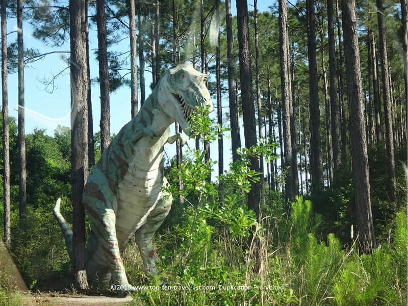 Dinosaur sculpture Elberta, AL