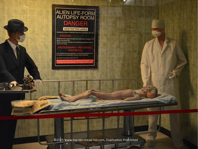 Alien autopsy exhibit at Roswell UFO Museum 