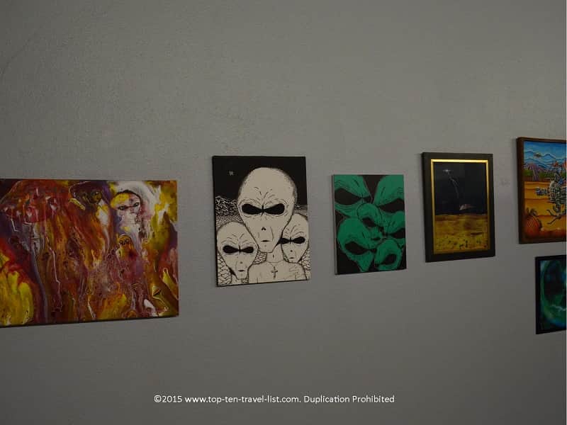 Alien art at Roswell UFO Museum 
