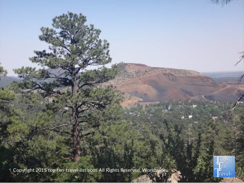 Great red rock mountain views on Fatman's loop trail in Flagstaff, Arizona