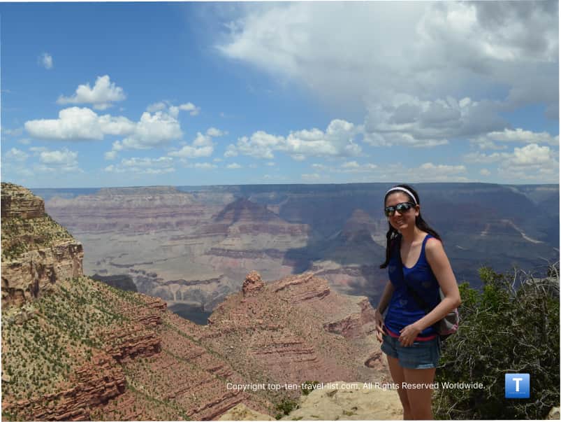 Overlook at the Grand Canyon 