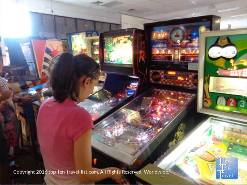 Classic 50's diner pinball machine at the Pinball Hall of Fame in Vegas