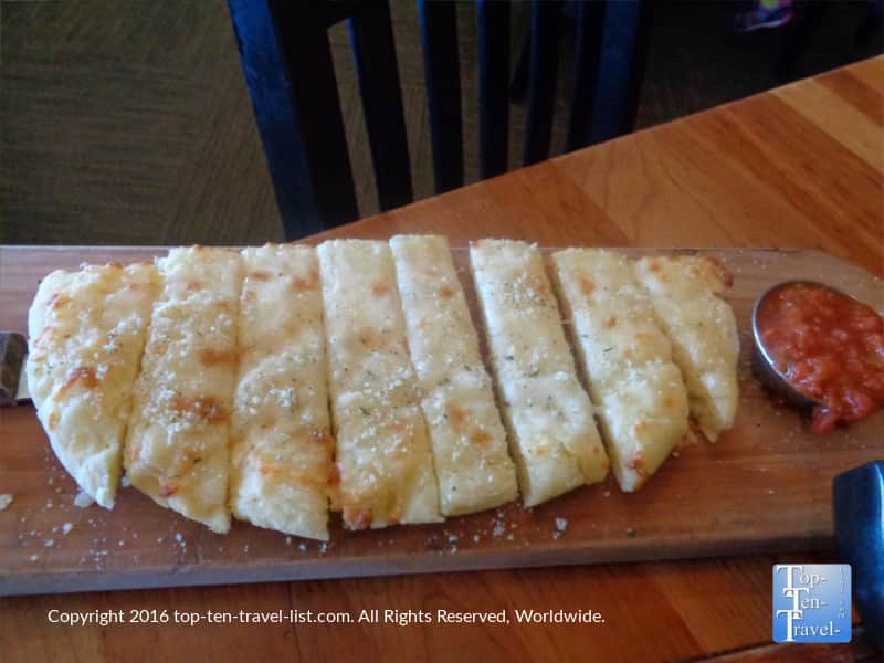 Picazzos Flagstaff cheesy garlic bread