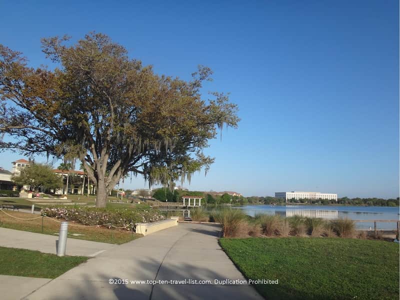The scenic Lake Baldwin Trail in Winter Park, Florida