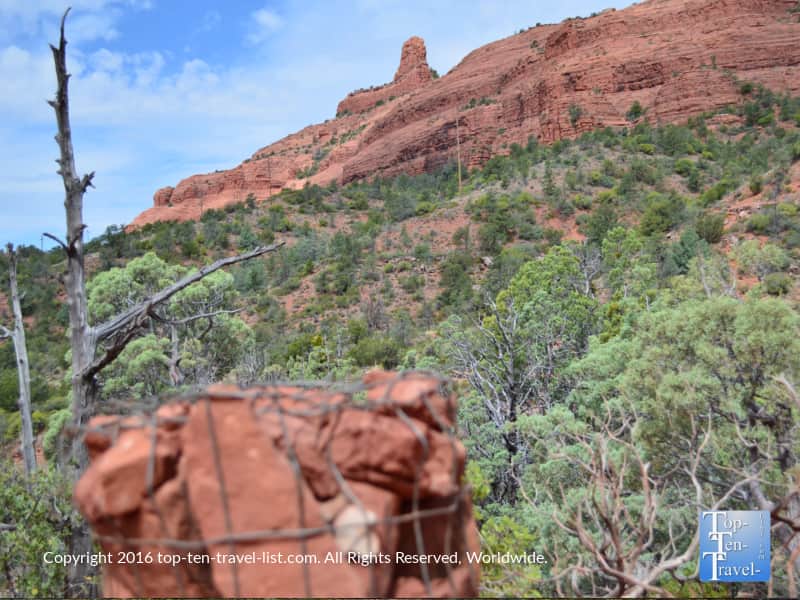 Follow the cairns on the Wilson Canyon trail in Sedona AZ